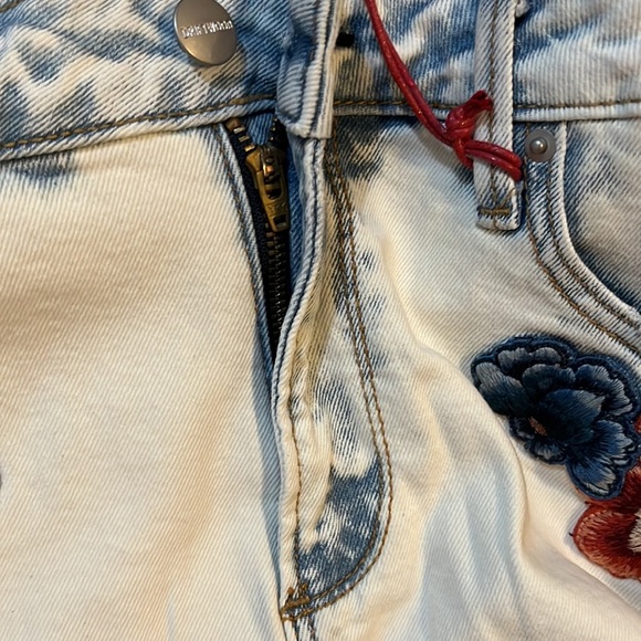 Free People x Driftwood Bleach Lulu Shorts NWT 28 - Picture 12 of 16